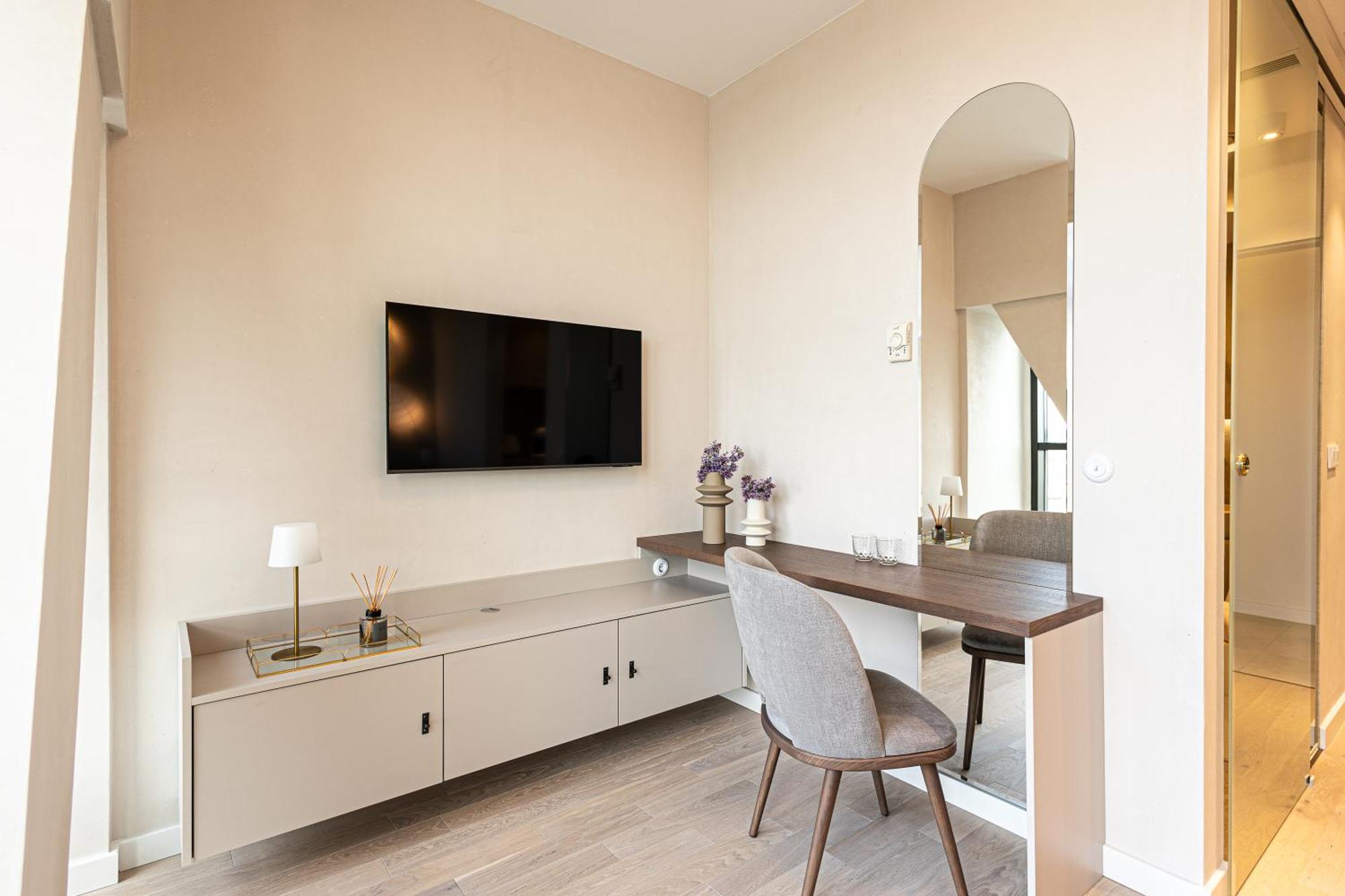 2homerent Grottgera 4 Skyline View *